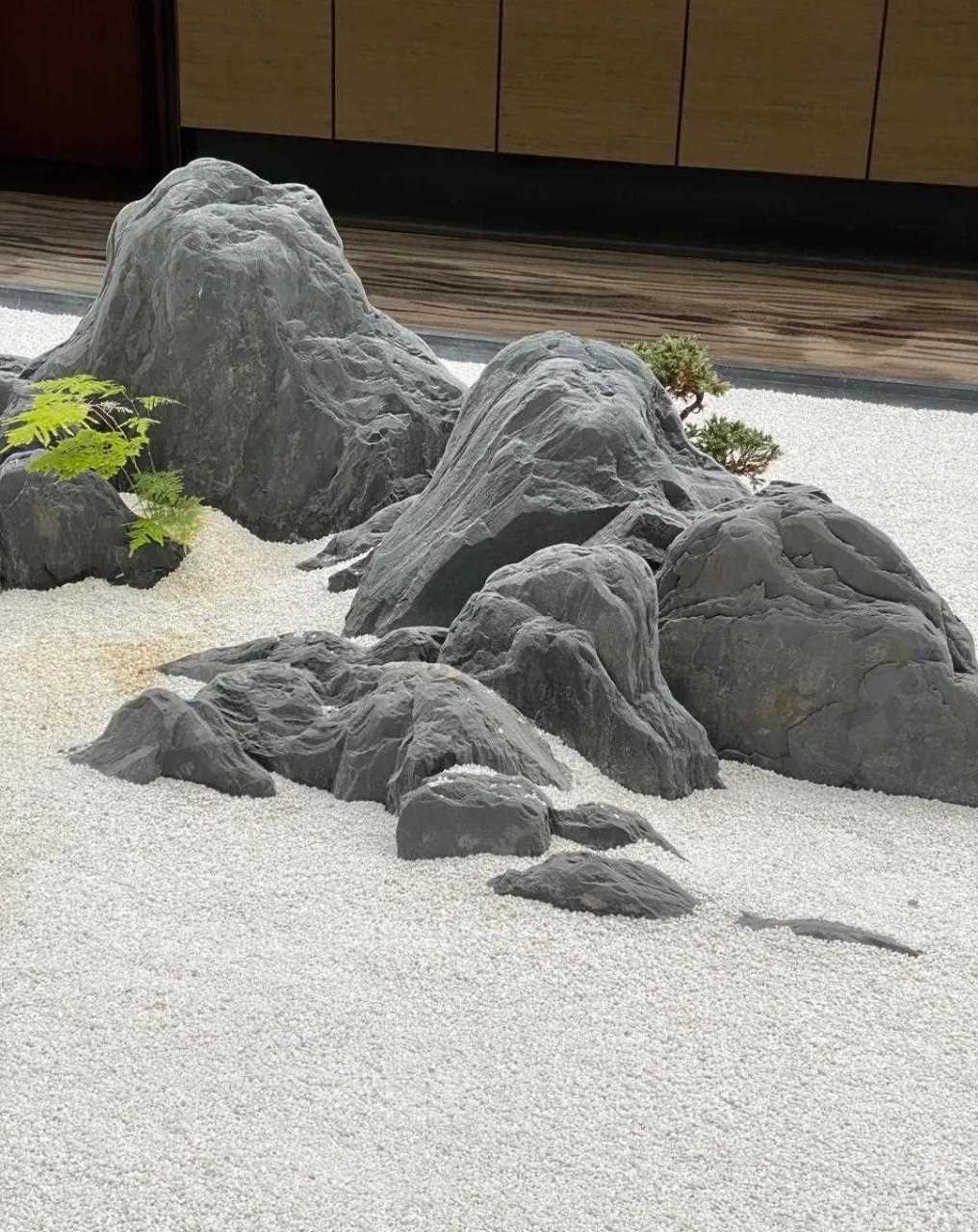 枯山水景观,源自宋代禅宗美学的庭园空间设计