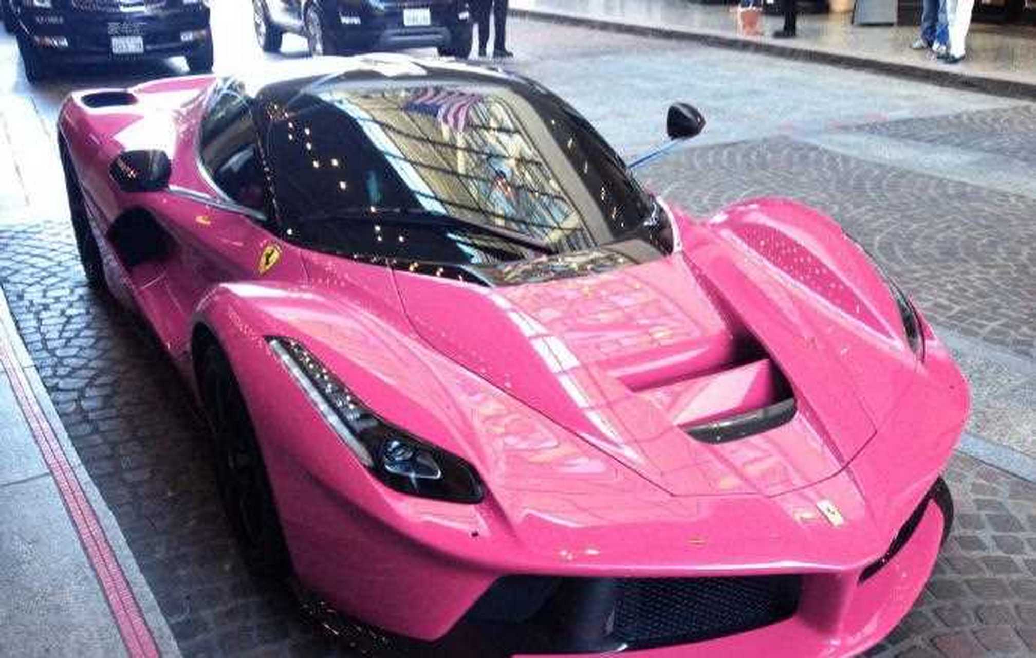 骚粉色 法拉利laferrari  太美啦