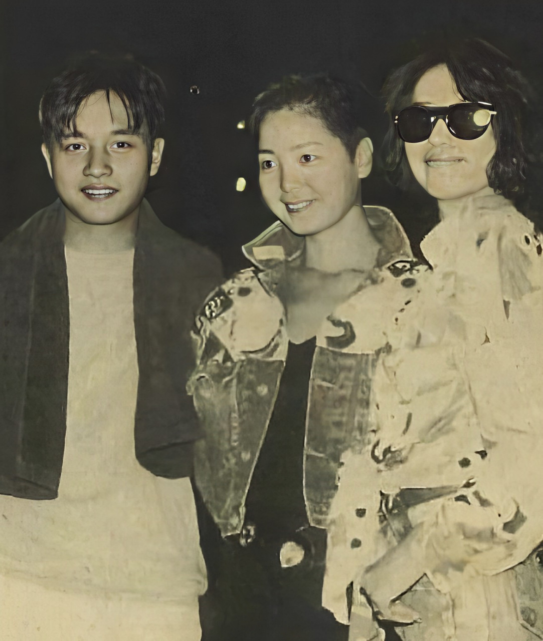 1986年9月,张国荣,甄妮,林子祥,梅艳芳,吕方和邓丽君在白金巨星耀保良