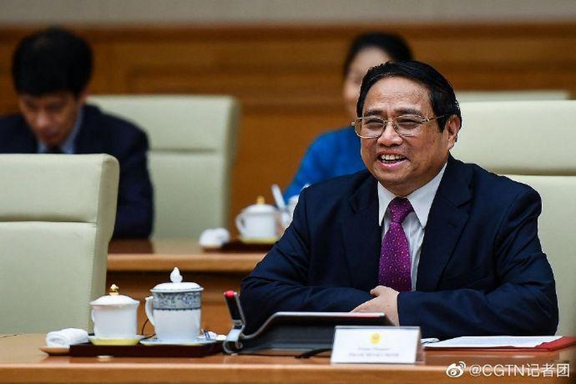 【#越南总理范明政抵达北京# ,开启访华之行】据@c