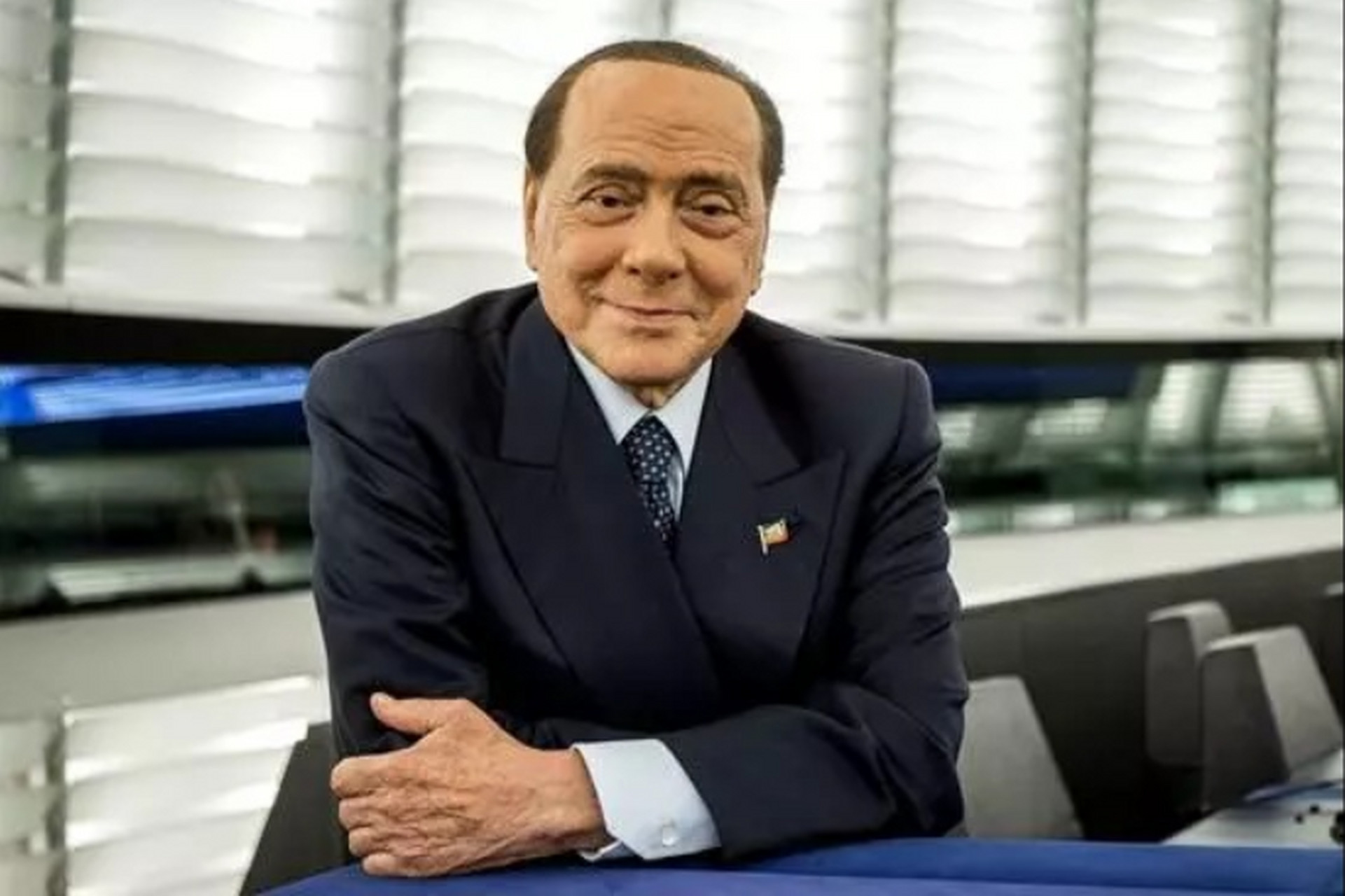 意大利前总理贝卢斯科尼去世,执政期间有性丑闻,你知道吗?