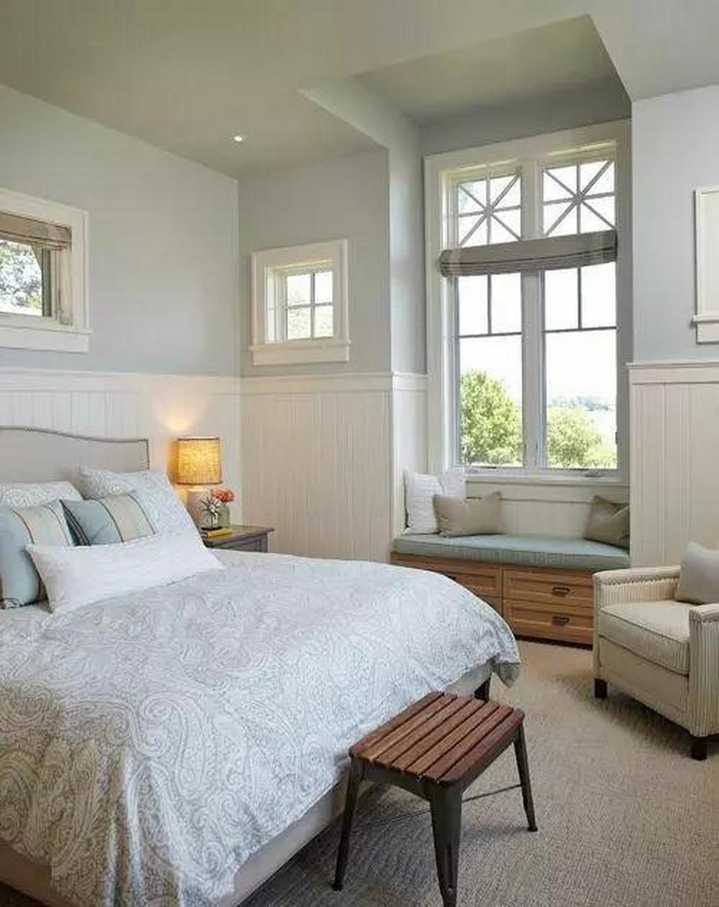 在家装中,飘窗设计越来越受大家的欢迎,合理地利用飘窗进行收纳,提升