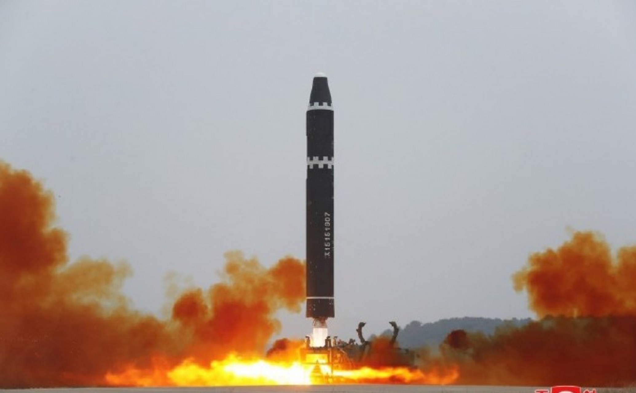 朝鲜公开火星15导弹试射画面:射程14000公里,可覆盖美国全境  这几天