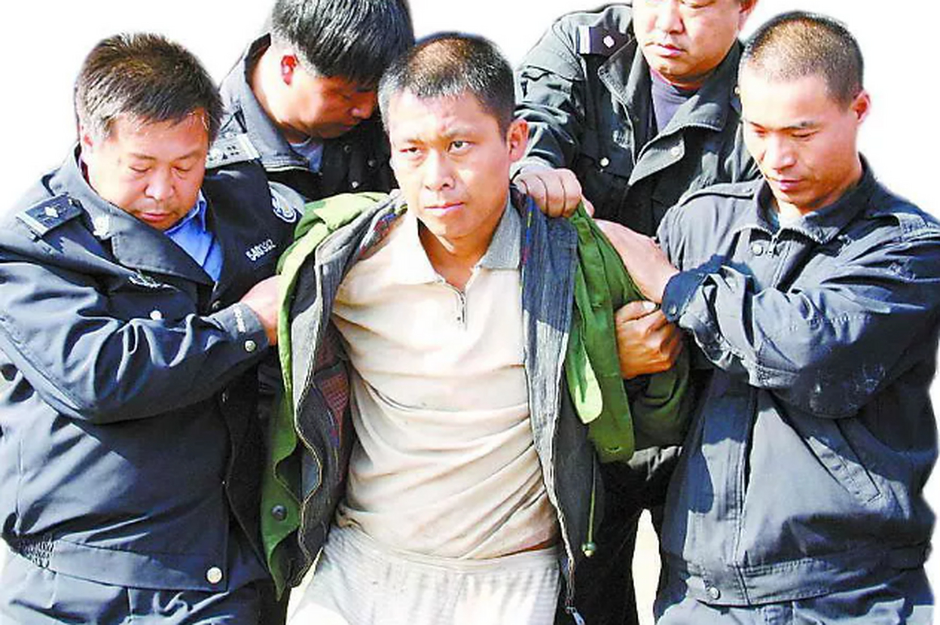 石悦军,性别男,绰号冷血屠夫,吉林省柳河县人,职业猪肉贩子.