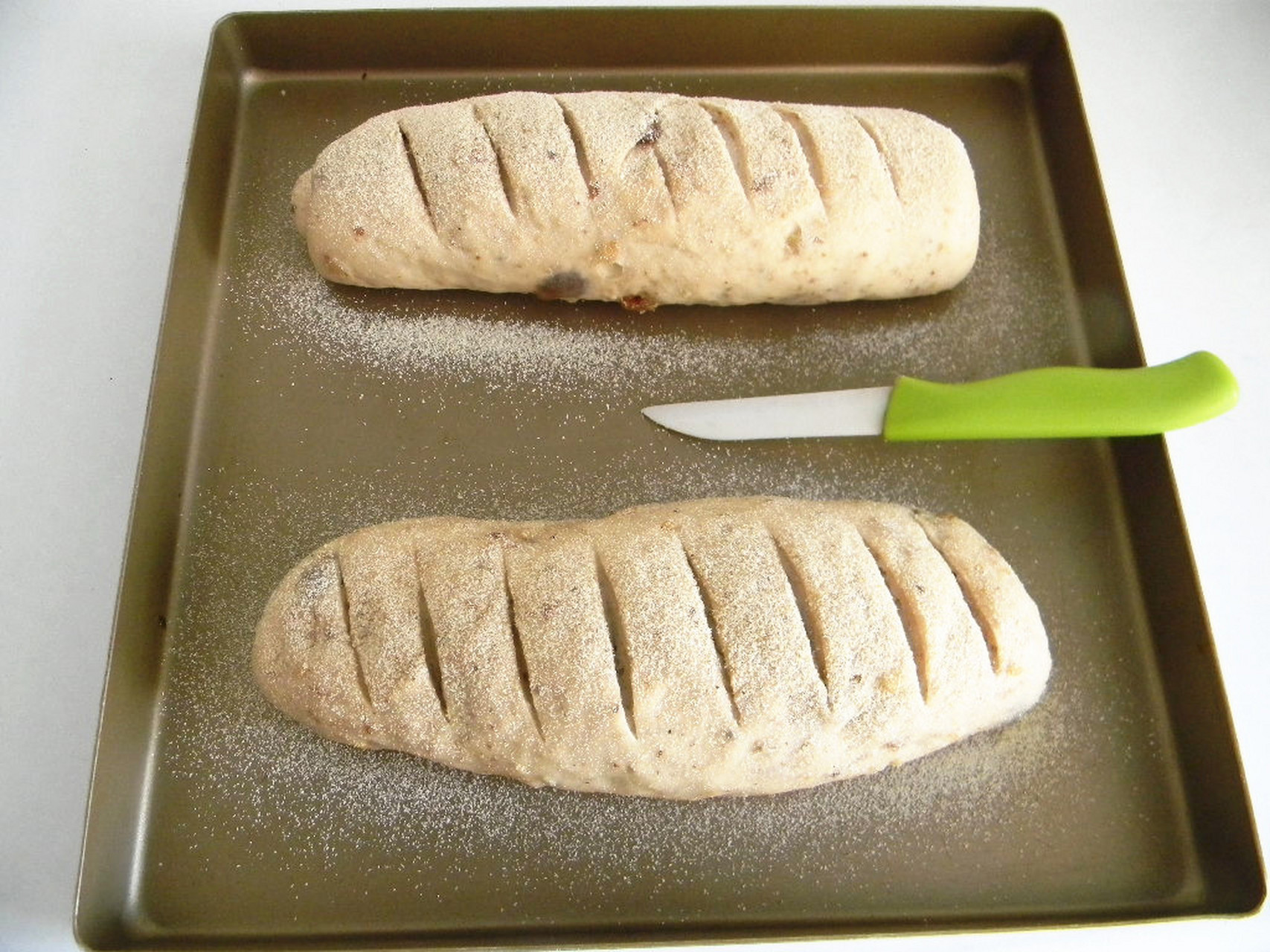 果仁法式乡村面包 好吃又低脂的面包,家人超爱吃.