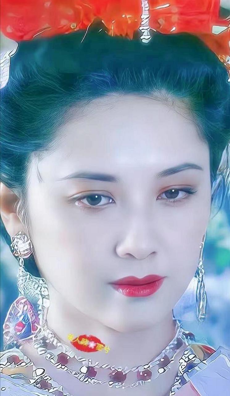 爱美之心人皆有之,秀色可餐,唯有牡丹真国,花开万朵,各表一枝.