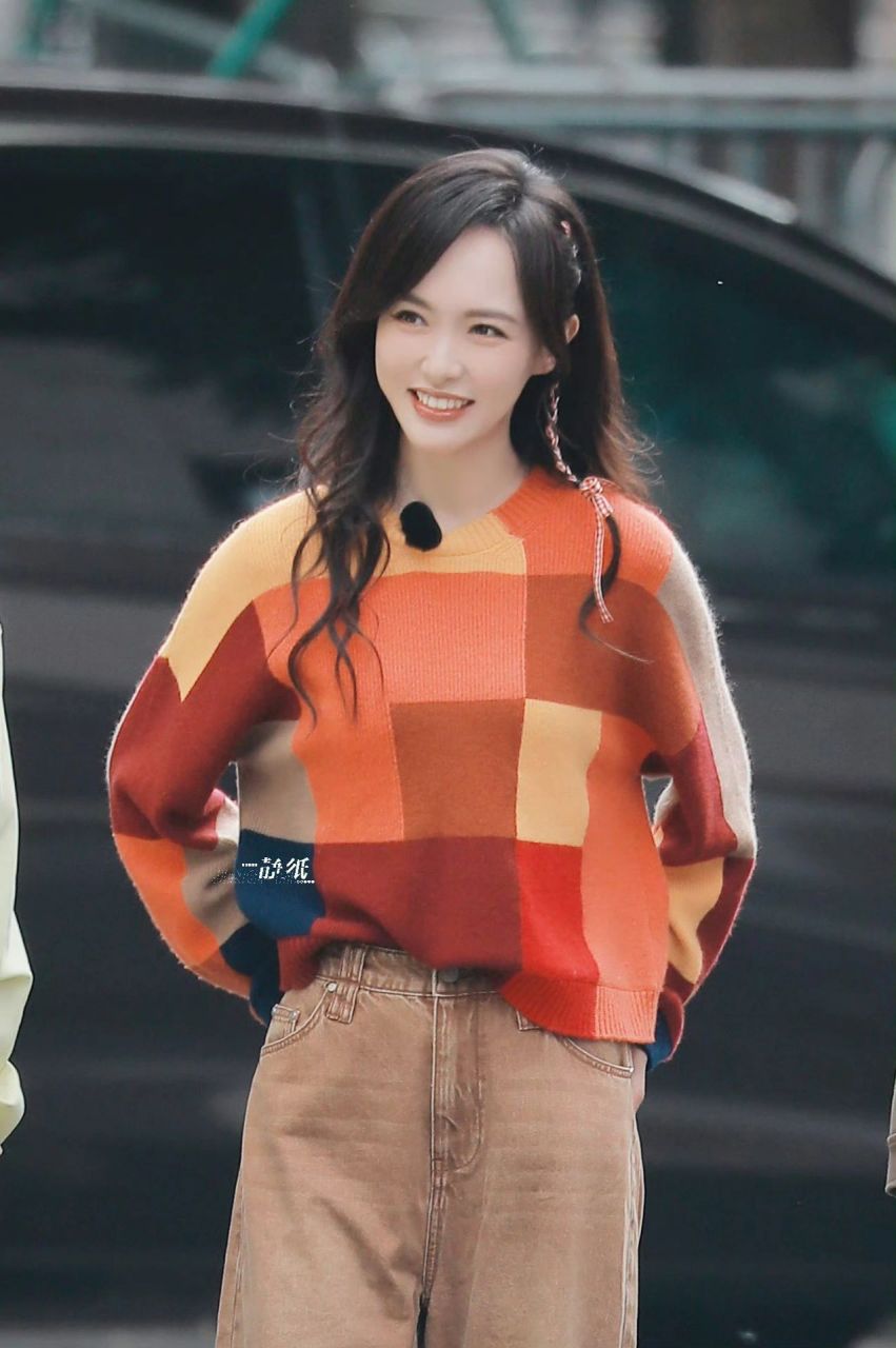 唐嫣综艺路透|初秋初秋美拉德穿搭好美～ 唐嫣录制王牌对王牌路透穿搭