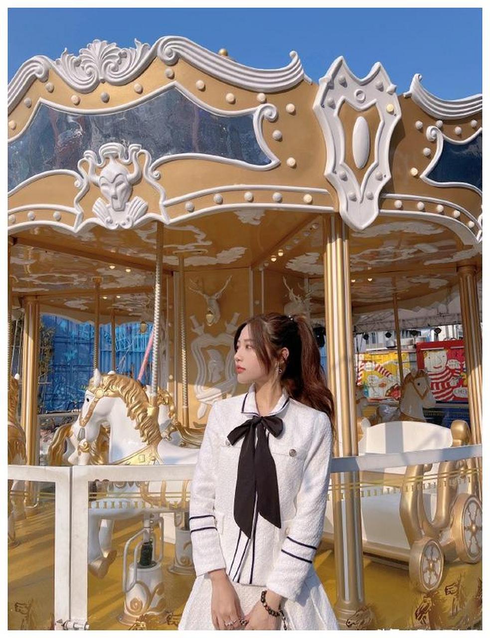女团成员沈之瑾美女小姐姐迷人美照欣赏,好漂亮啊