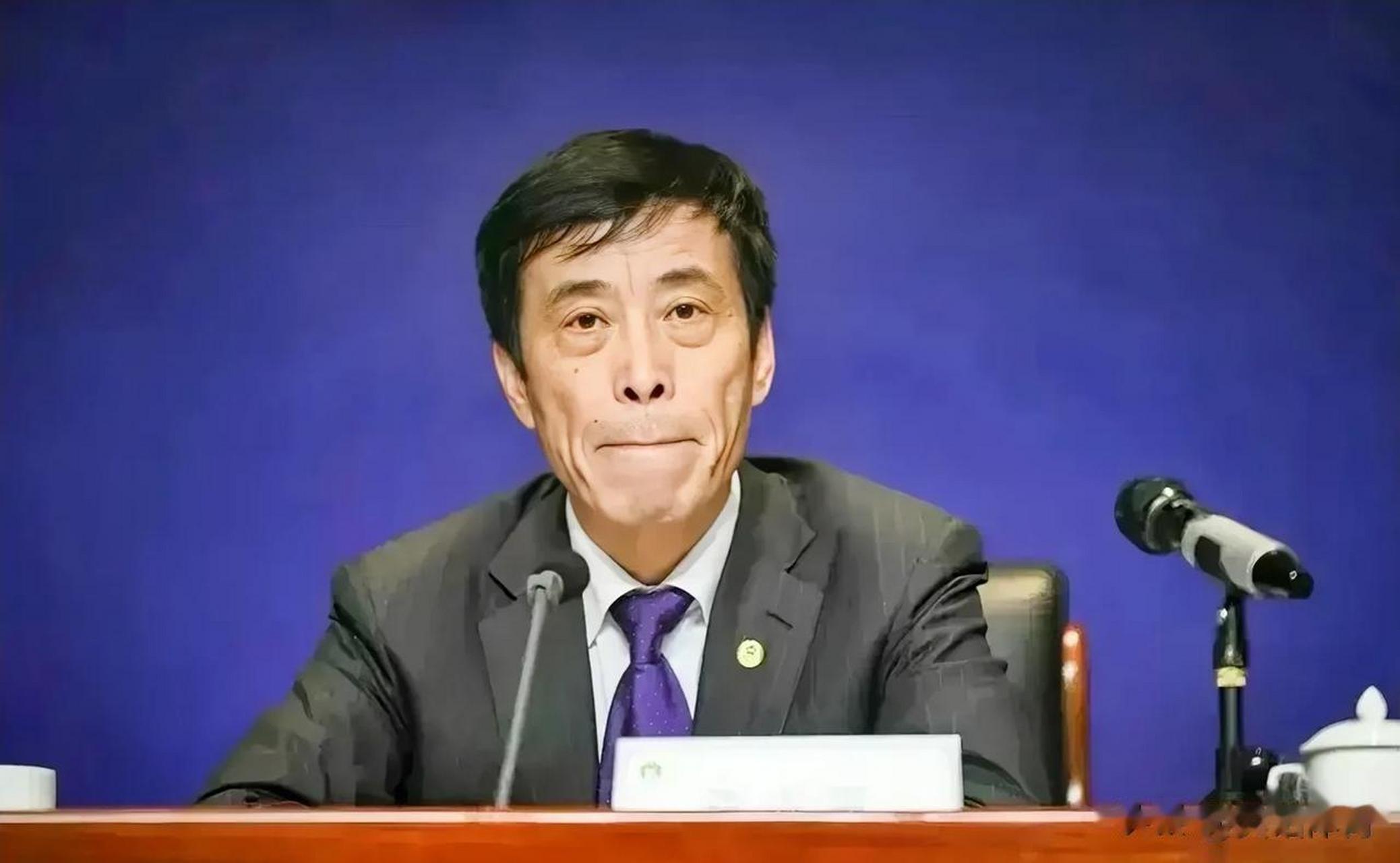 曾经谢亚龙,南勇被判了10年,不出意外的话,现在足协被抓的8位官员,将