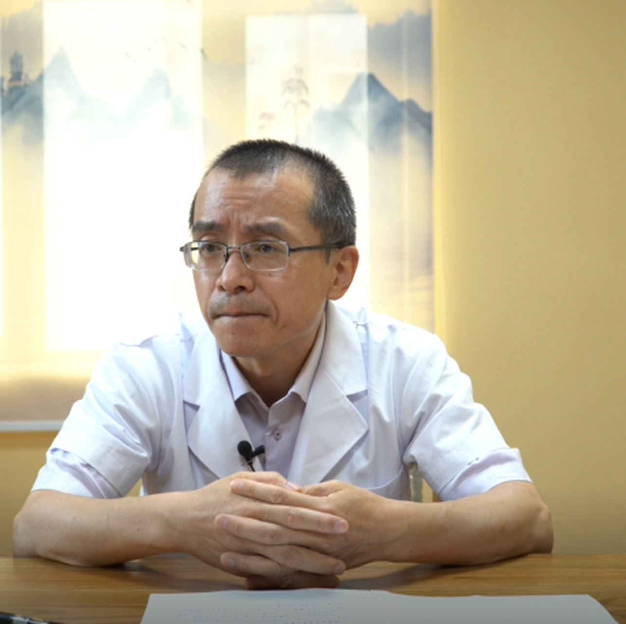 我是娄卫海,在首都医科大学附属北京中医医院(北京三甲医院)皮肤科