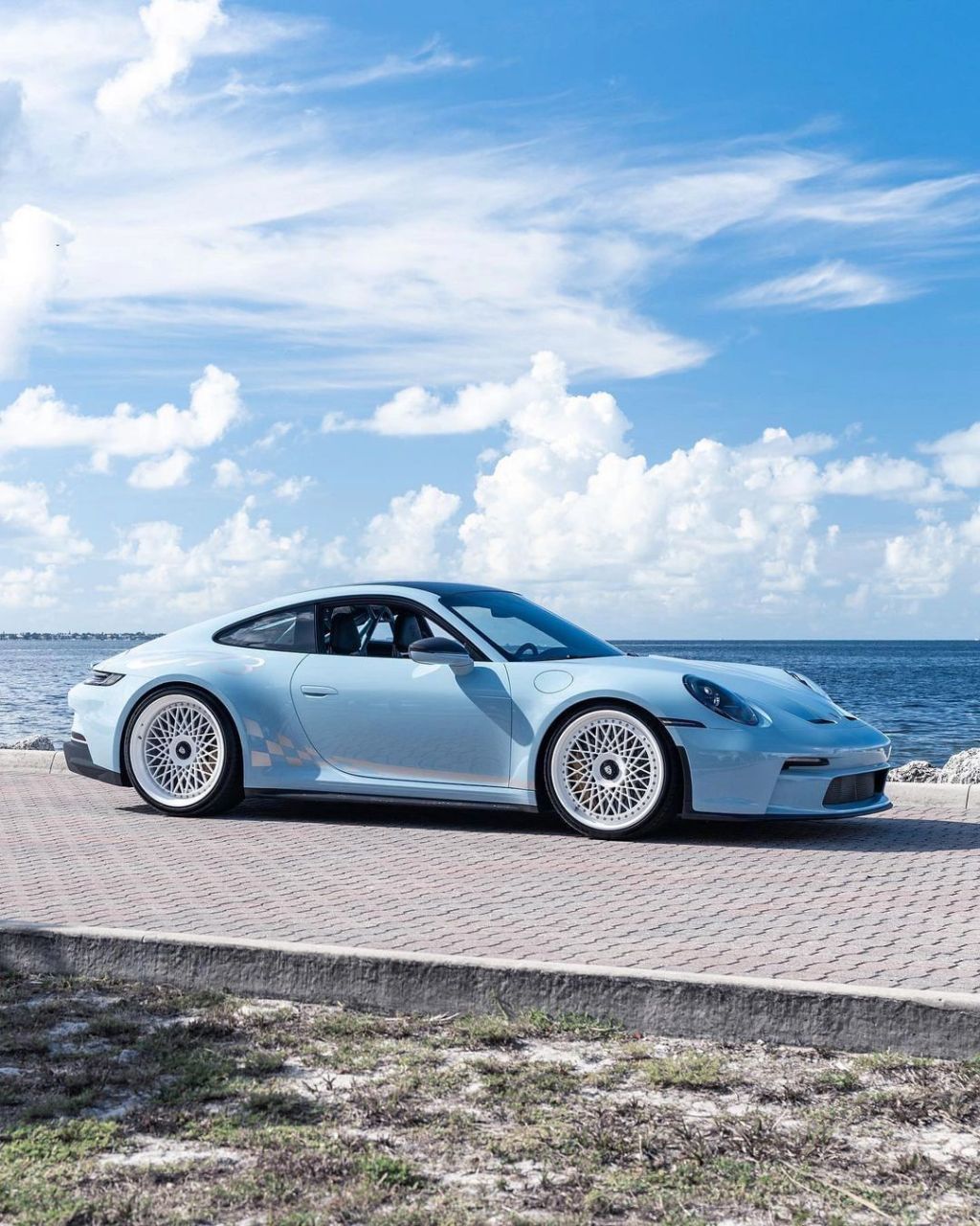 保时捷911gt3这也太好看了吧  太干净了!瓷器蓝(meissen blue)992 gt3