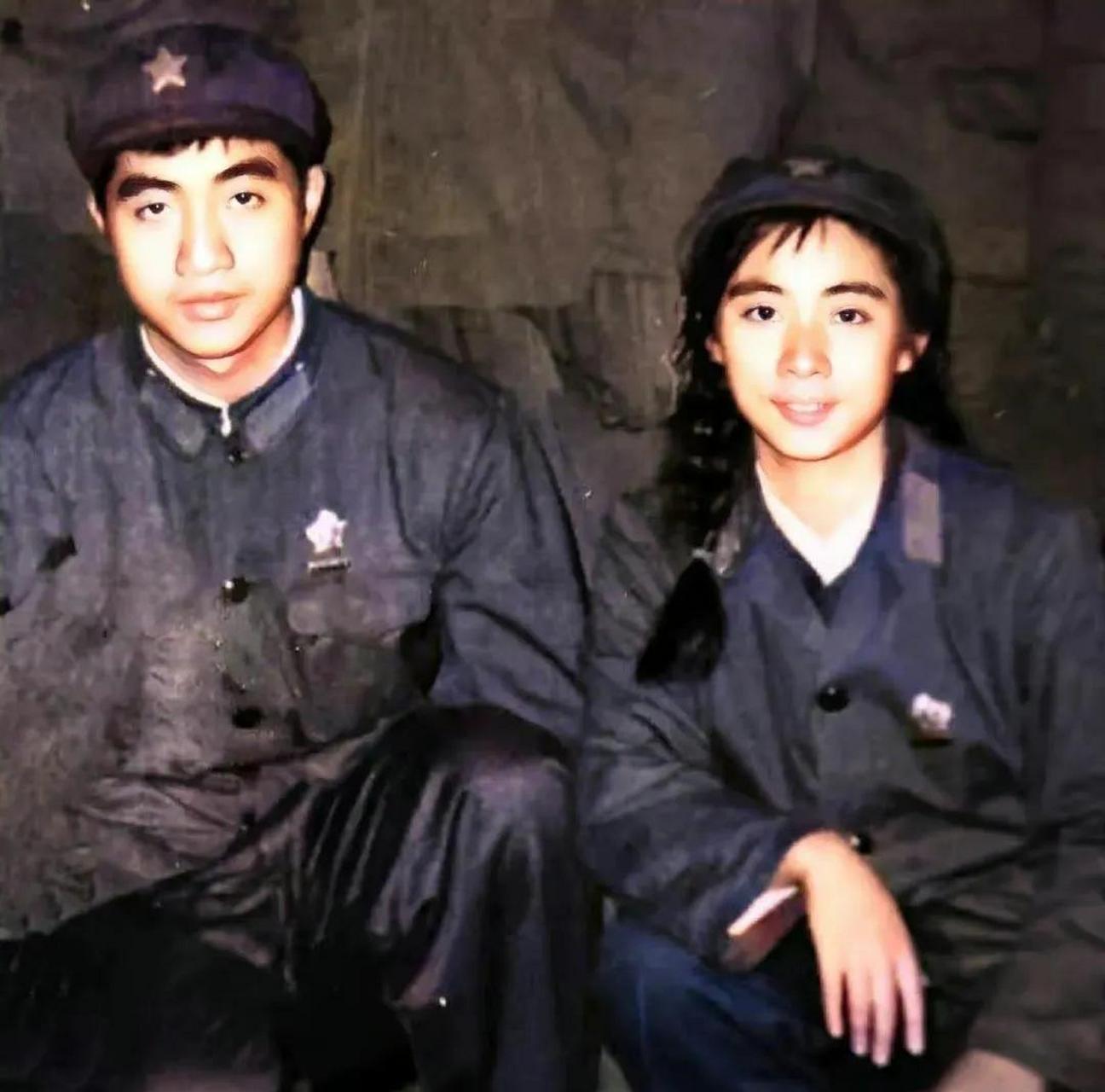 领动计划# 1967年,林帅的女儿林立衡,儿子林立果,摄于湖北黄冈林家