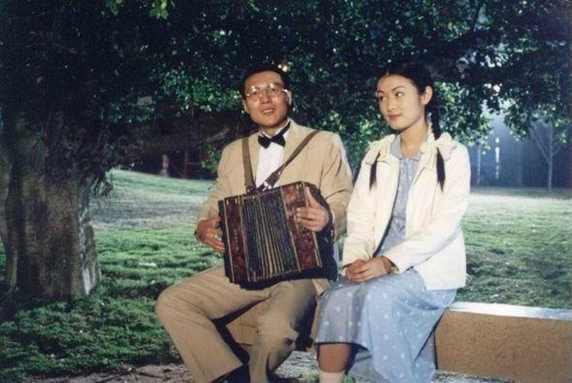 1980年,47岁的数学奇才陈景润,娶了29岁女军医由昆