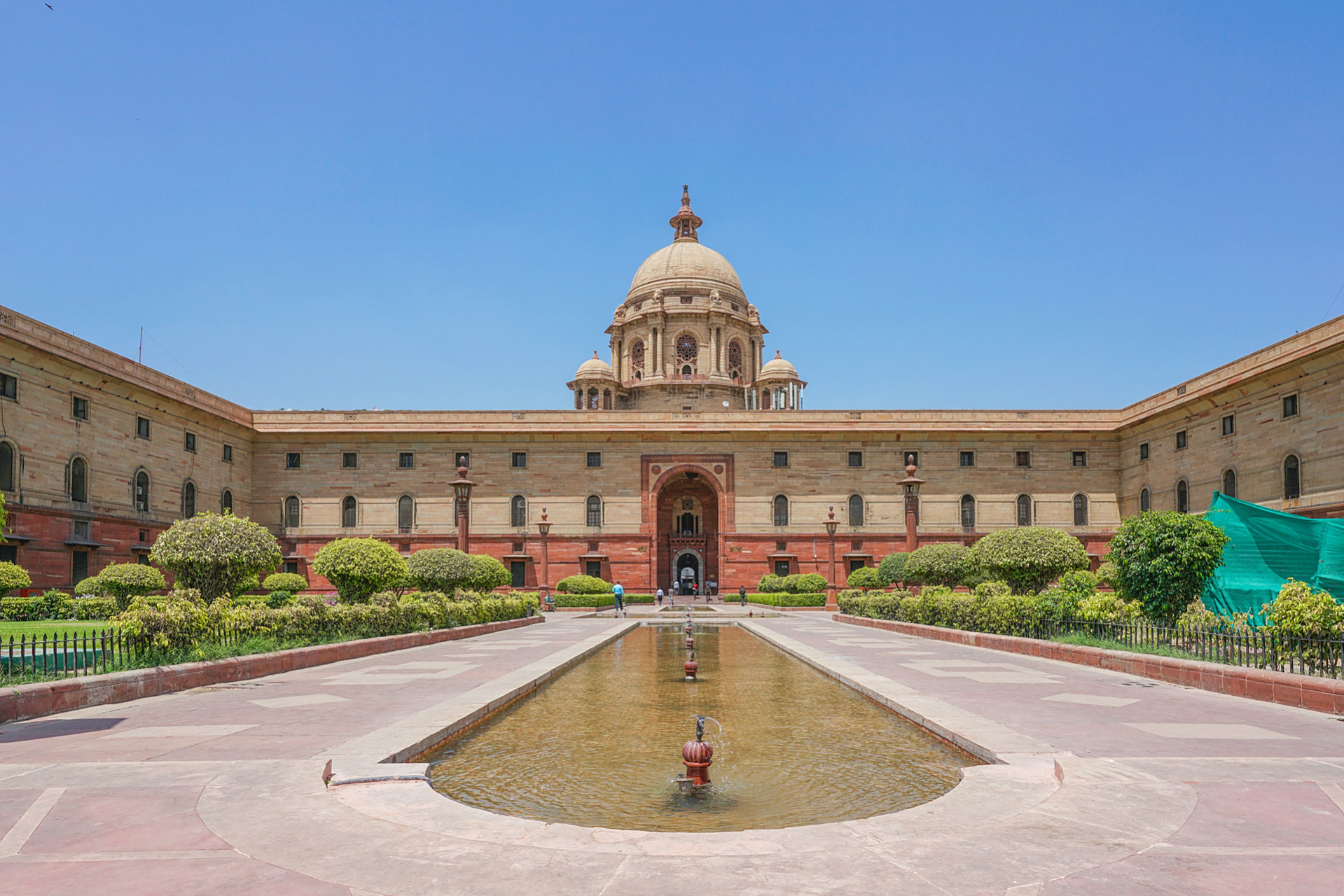 印度的卡纳塔卡省(karnataka)高等法院刚刚驳回了小米的申诉,去年