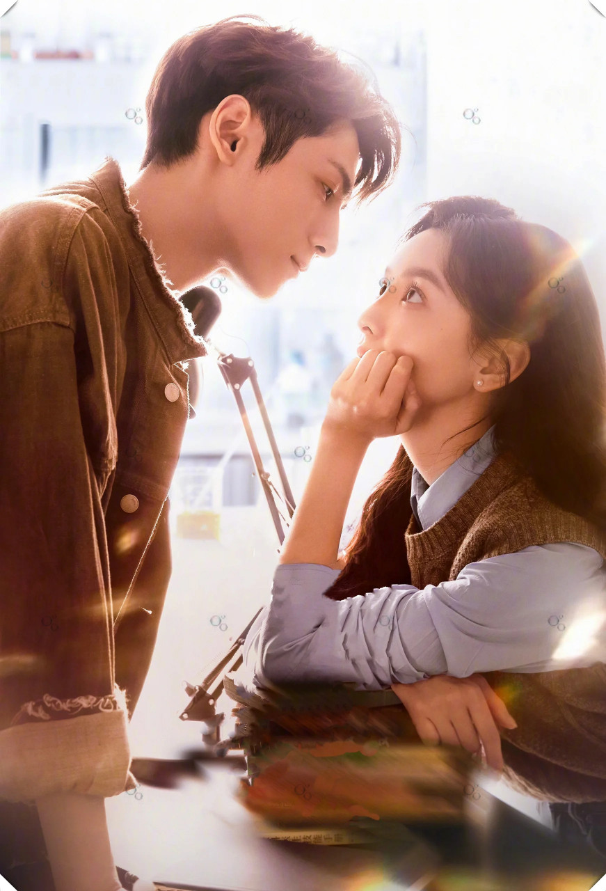 今晚即将播出的电视剧《治愈系恋人》可谓是一出温暖又搞怪的小甜剧.