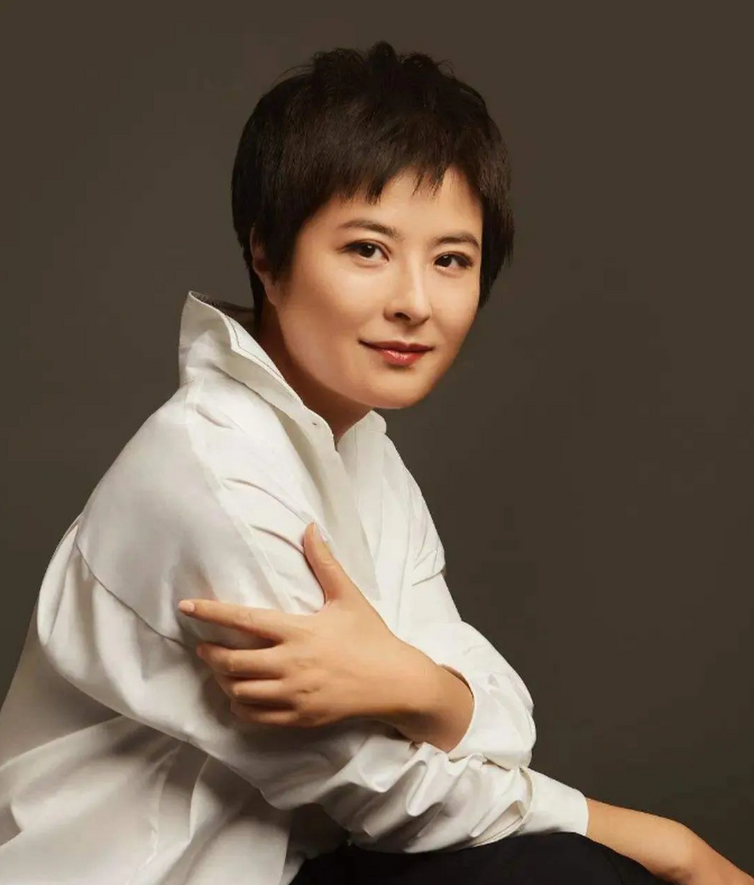 2015年,张泉灵突然辞去央视"铁饭碗"的工作,转头就找了一个月薪只有