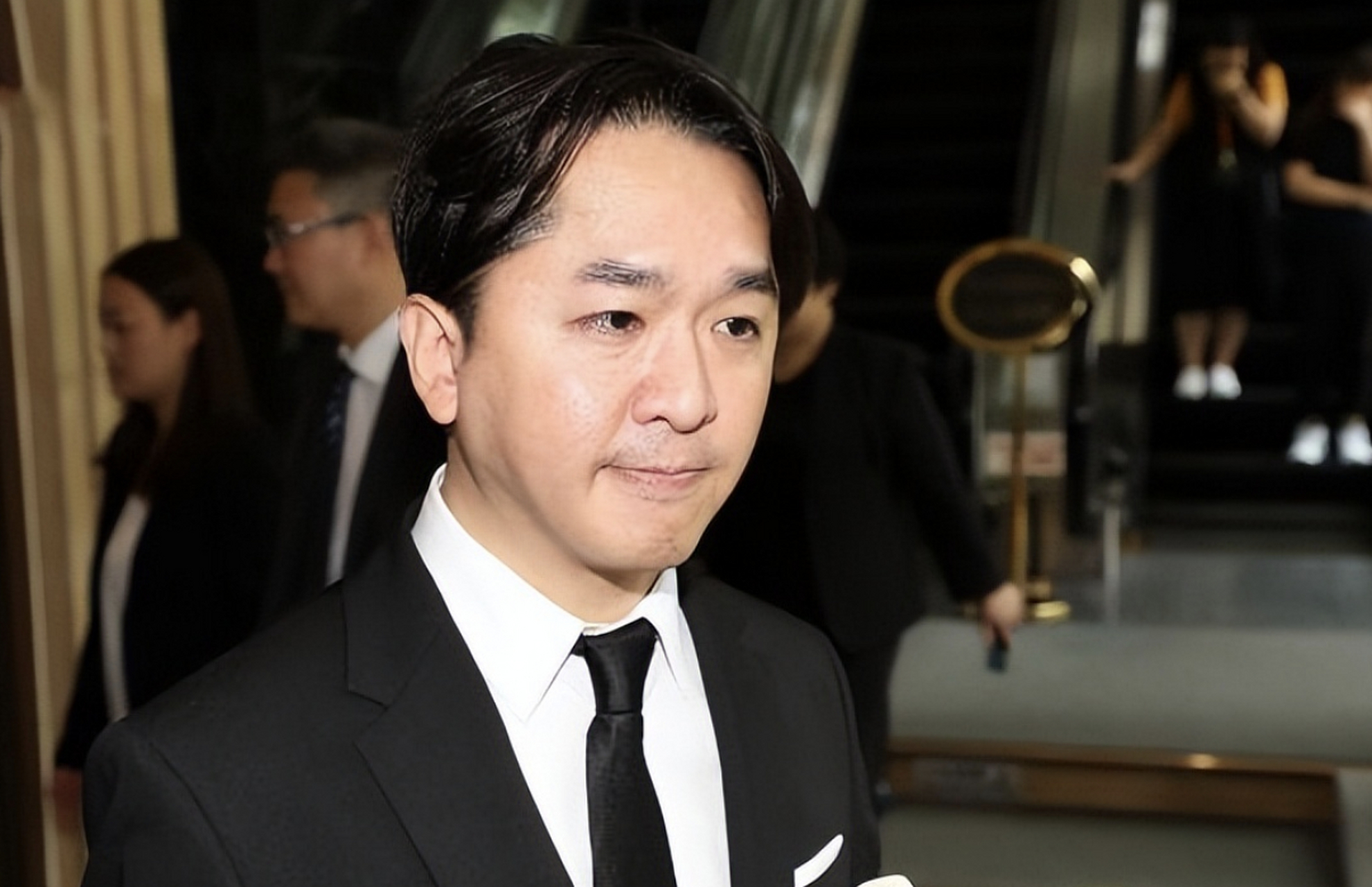 1997年,邓兆尊的父亲邓永祥在临终前有个特殊要求:"儿子啊,你将来要过