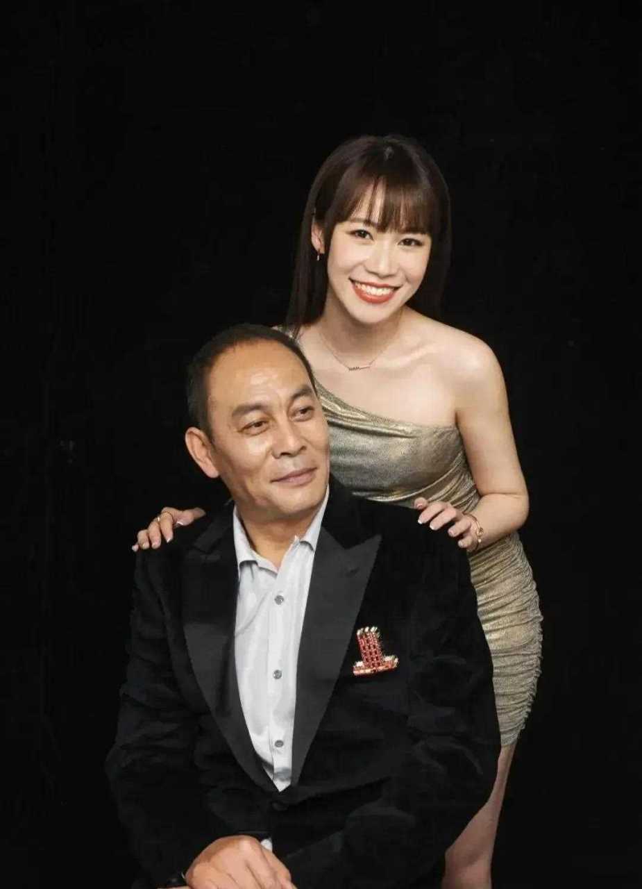 张思乐,张光北和陈炜女儿,14年参加《我不是明星》走进观众视野,被