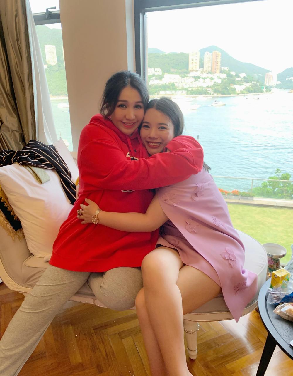 gif创作人# 时尚产业推手90后,企业家,投资人余晚晚早前做何超盈交殚