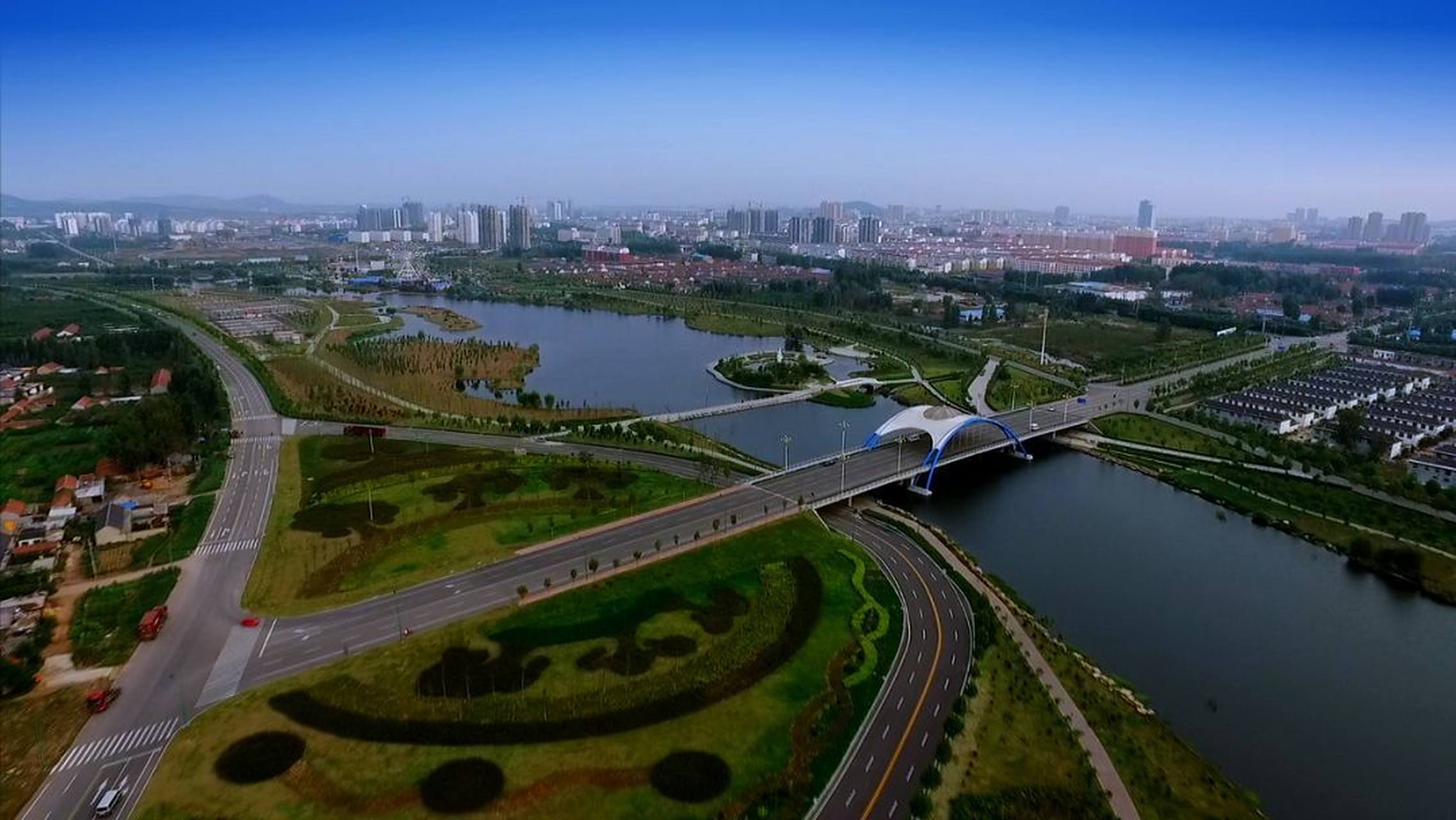 莒南县,山东省临沂市下辖县,地处临沂市东部,东邻日照市岚山区.