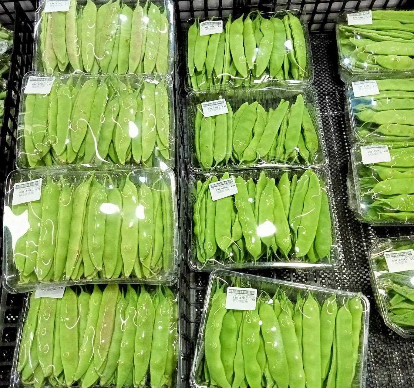 绿岛超市[庆祝] 买玉米面条,小米,馄饨皮,虾皮,豆芽[色]