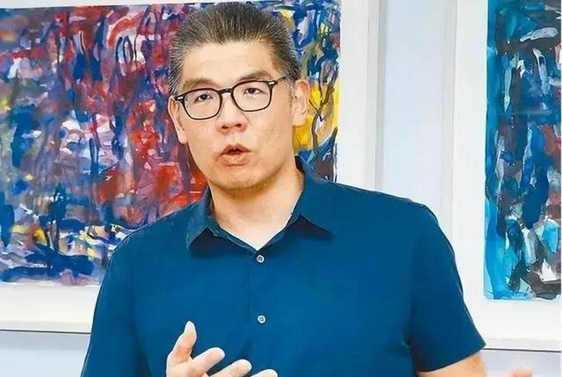 日前,连战之子,国民党智库副董事长连胜文在社交平台发文: 台湾的身边