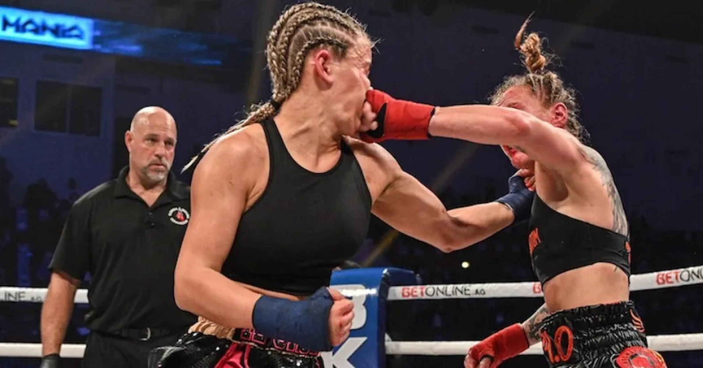 热榜之我见文体专区#佩吉·范赞特,是综合格斗界少见的能舞善武的