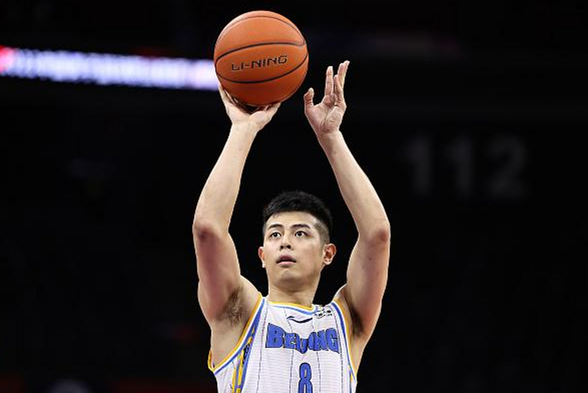 cba新消息!王牌前锋加入广东宏远,李原宇离开宁波,方硕续约  1.