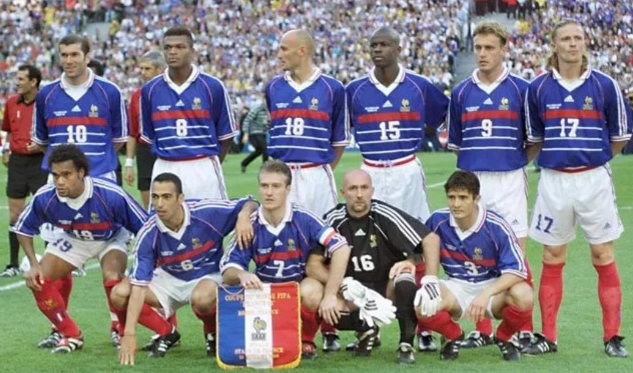 1998年世界杯法国队成员,当时法国队的主教练是雅凯,而日后闻名足坛的