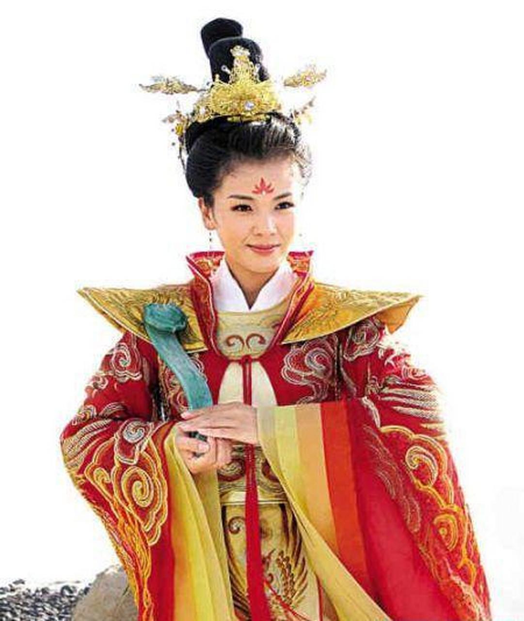 刘涛演妈祖之前请示过妈祖,近日刘涛饰演过的妈祖娘娘又火了,刘涛在