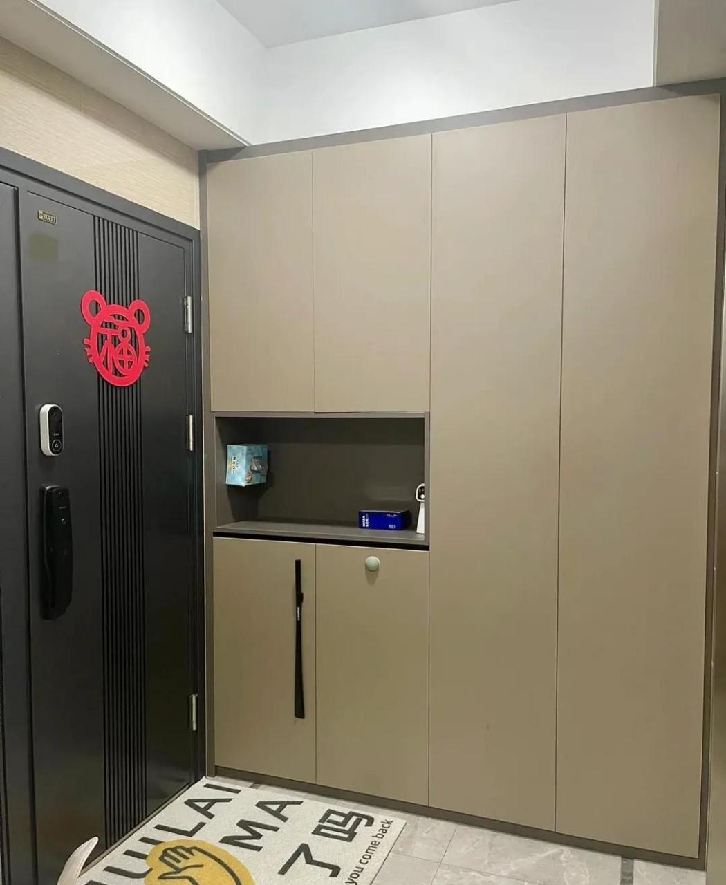 一梯一户,有一个独立电梯厅究竟有多香 虽然还不到4平方米 但是真真