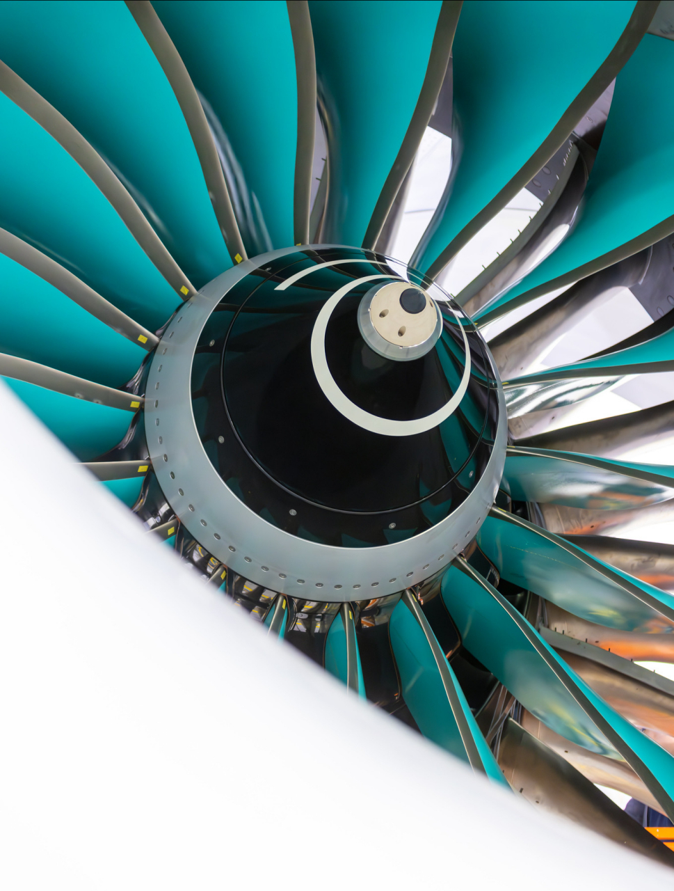 劳斯莱斯成功测试 ultrafan 航空发动机验证机  首次使用可持续航空