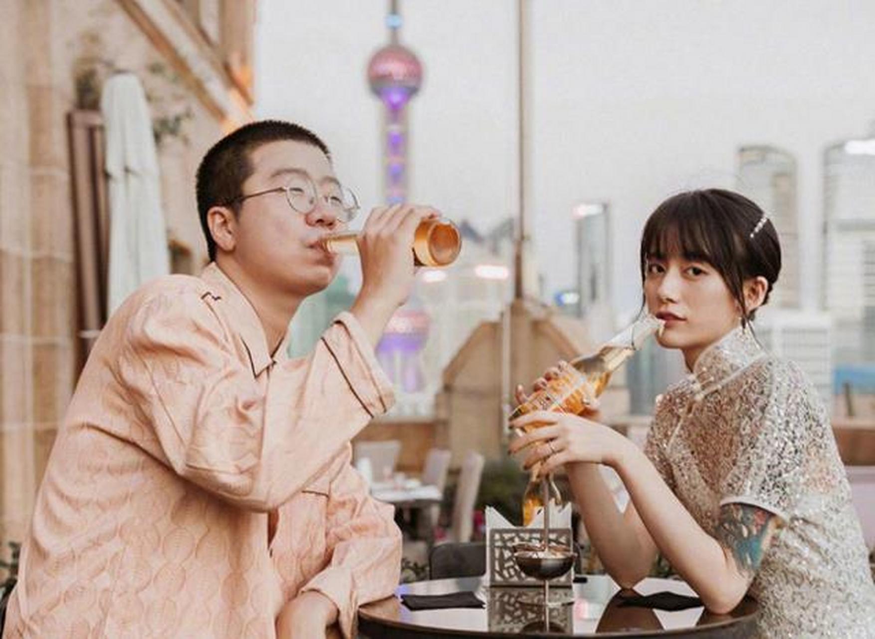 李诞与黑尾酱离婚:放荡不羁的他们,终究将婚姻过成了段子