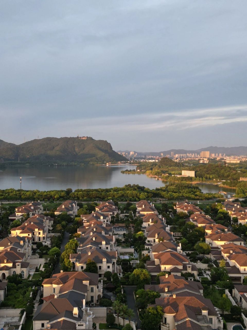 不敢相信这是杭州顶级富人区之一  杭州湘湖壹号,法式精装大宅 900方