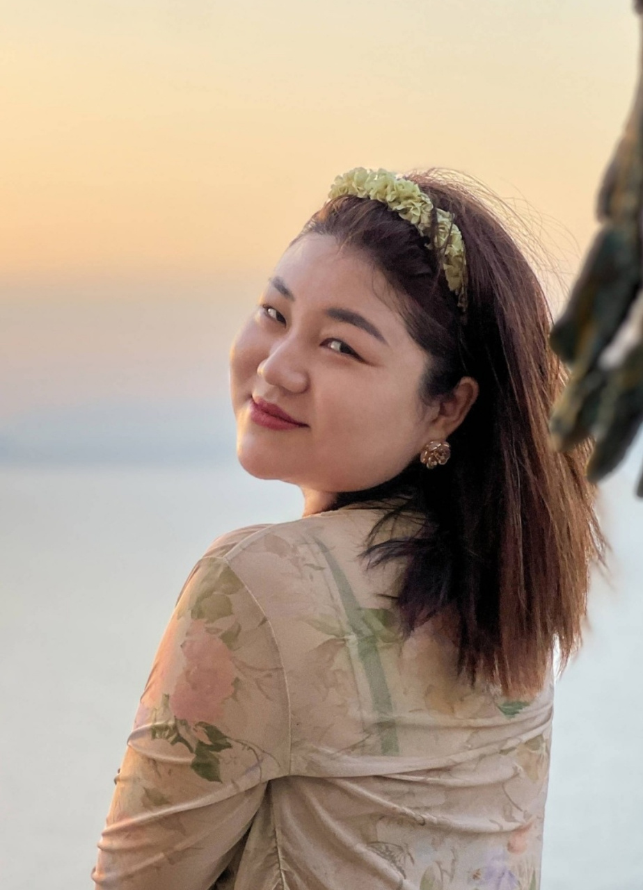 知名经纪人杨天真晒了一组自己"芭比粉"的照片,说句公道话,她真的是