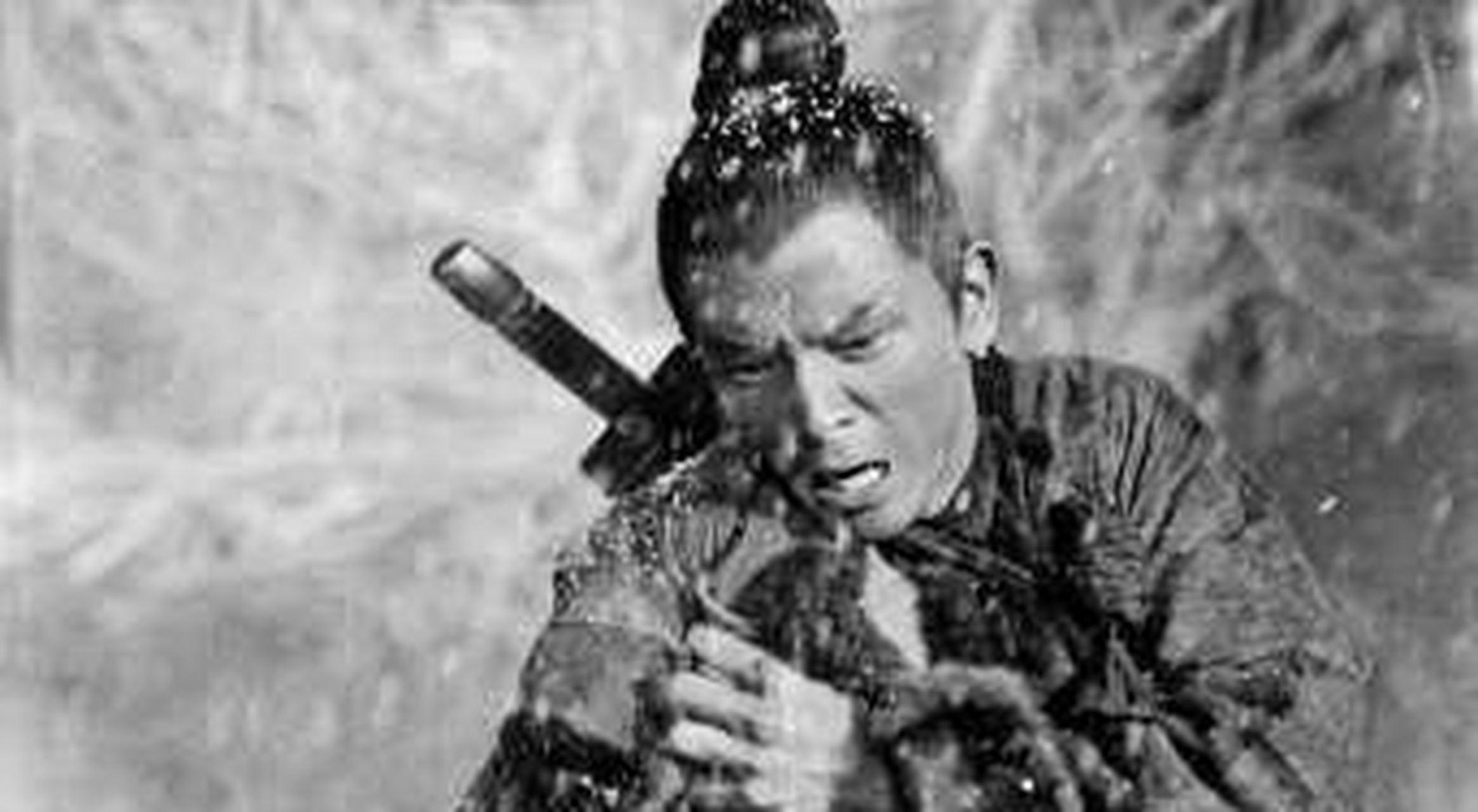 王羽原是游泳选手出身,在1964年出演电影《虎侠歼仇》出道,当时为了