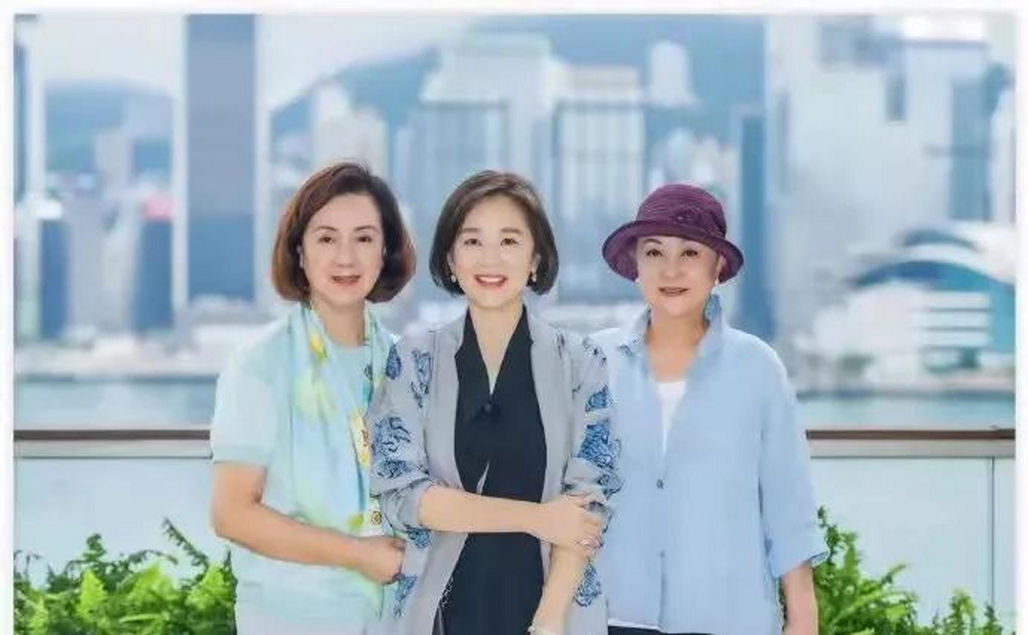 林青霞与好友甄珍和汪玲的合照.