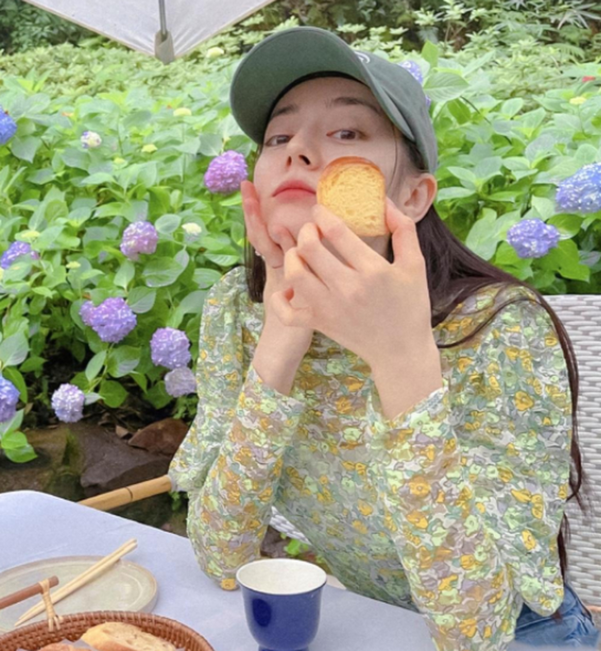 迪丽热巴去重庆,分享旅游日常,看得出来大美女真的很开心!