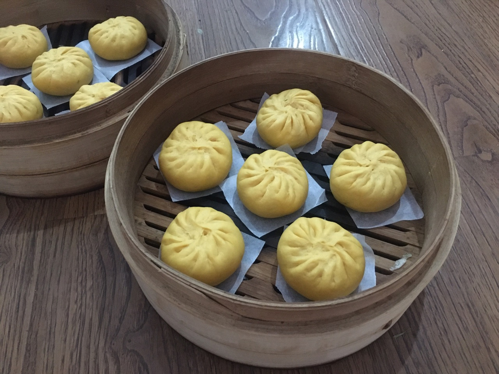 南瓜肉包子  季就是丰收季,看见金黄的颜色总能有股收获的喜悦,最近