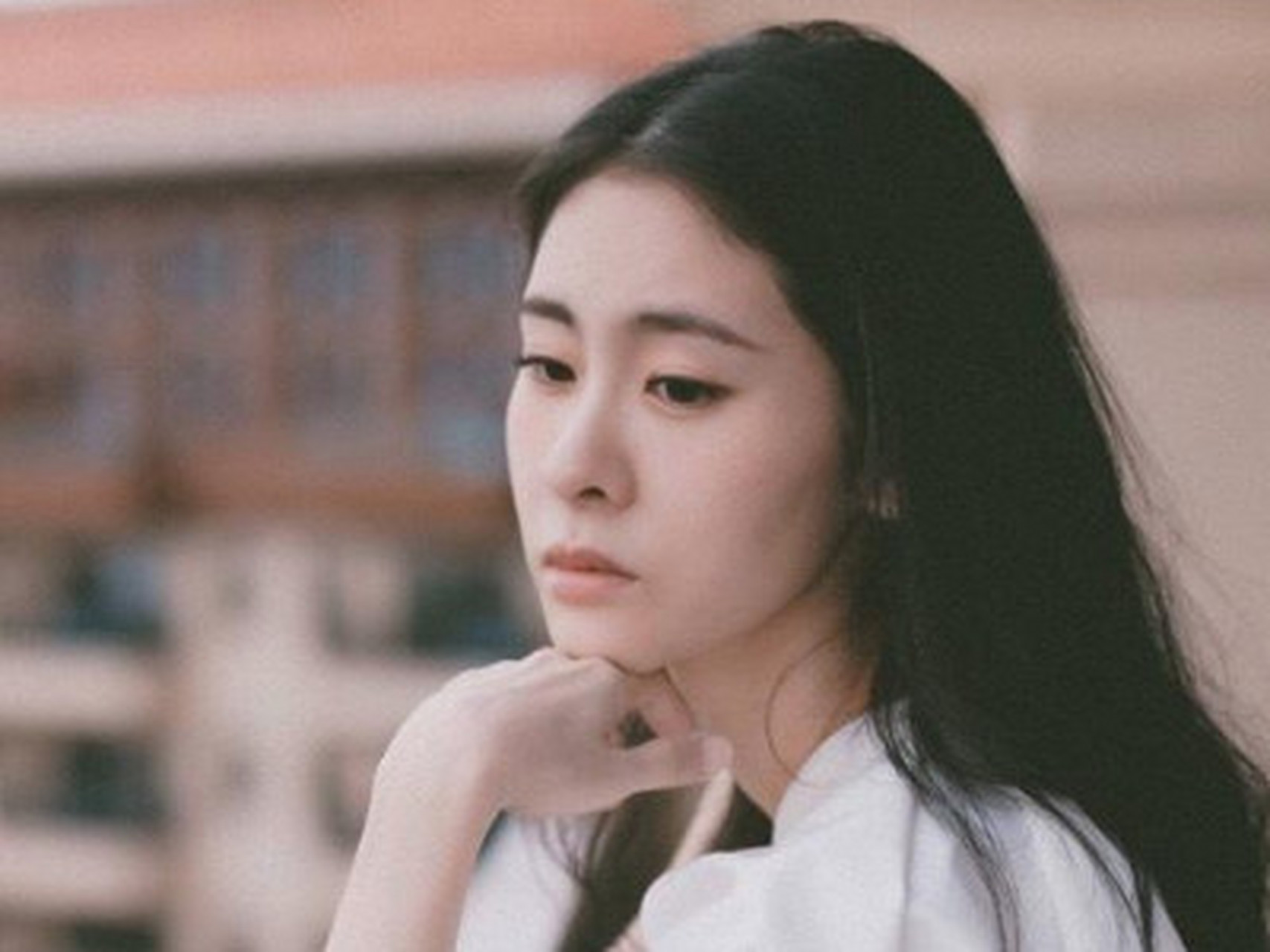 最近,歌手张碧晨与前男友王赫野的关系再次成为了娱乐圈的热门话题.