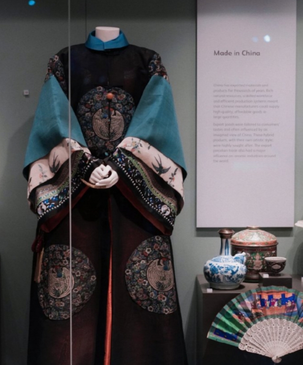 苏格兰国立博物馆展示的清代服饰!