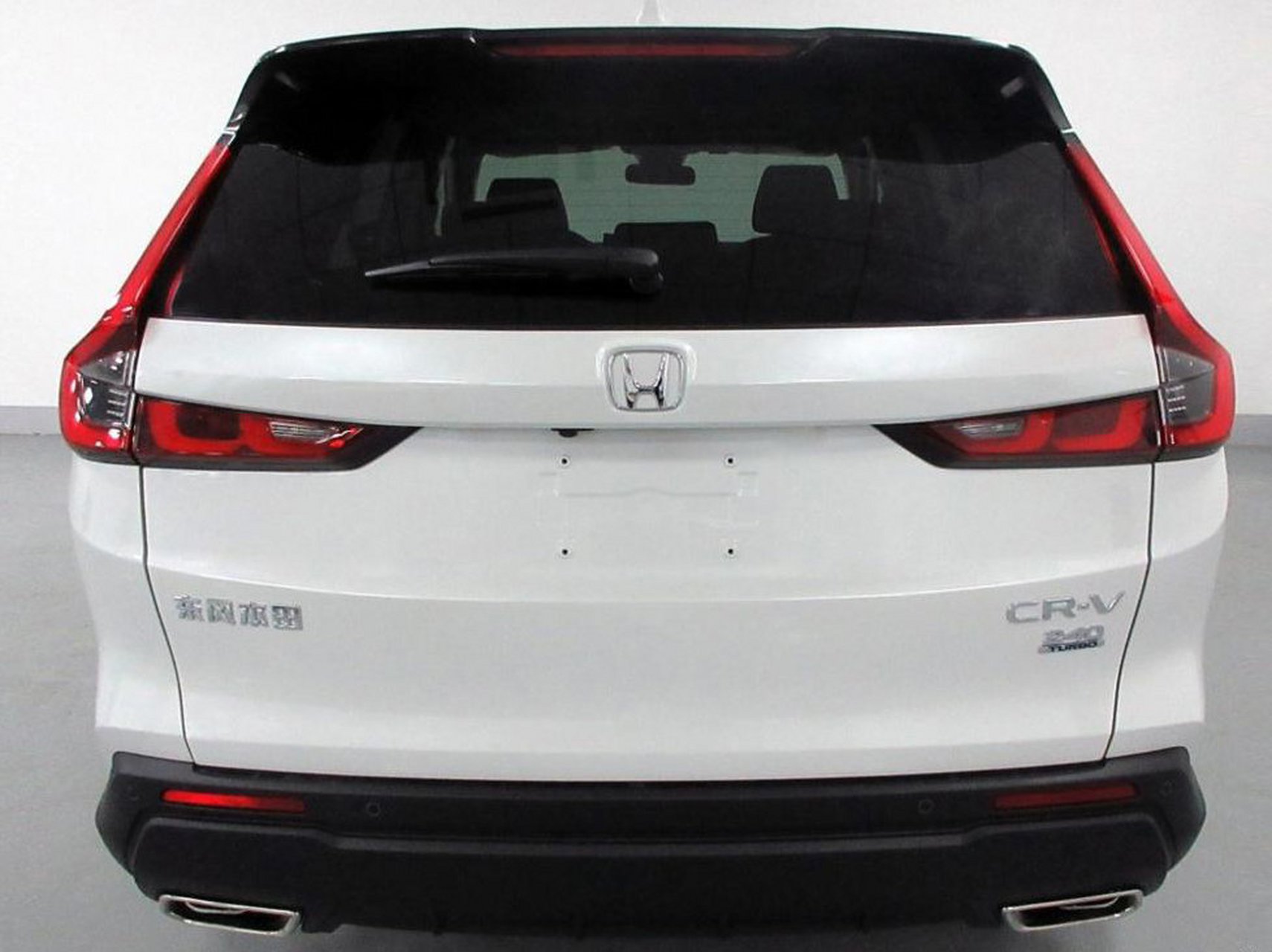 据获悉全新cr-v将定于9月下旬左右上市,外观方面新车采用了全新的设计