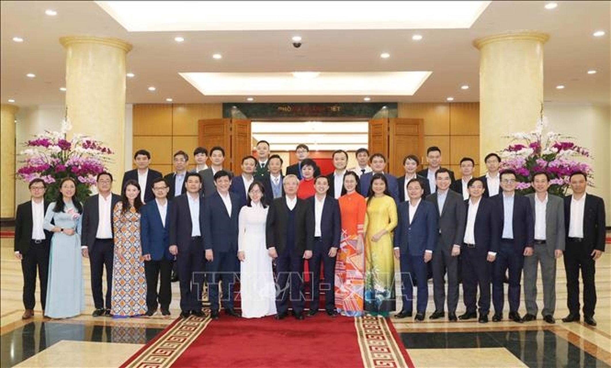 陈国旺同志:青年医师们要不断加强学习磨练和医德修养(越共电子报)