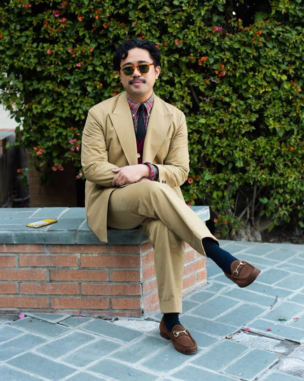 目前供职于创意媒体机构的ethan m.