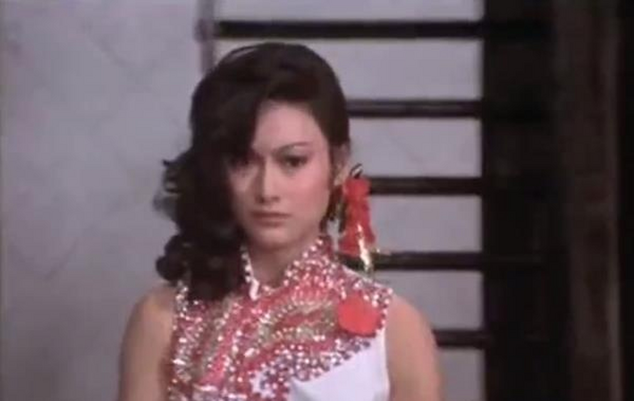 电影《长辈》1981年由刘家良导演.惠英红饰演-程带男一角.