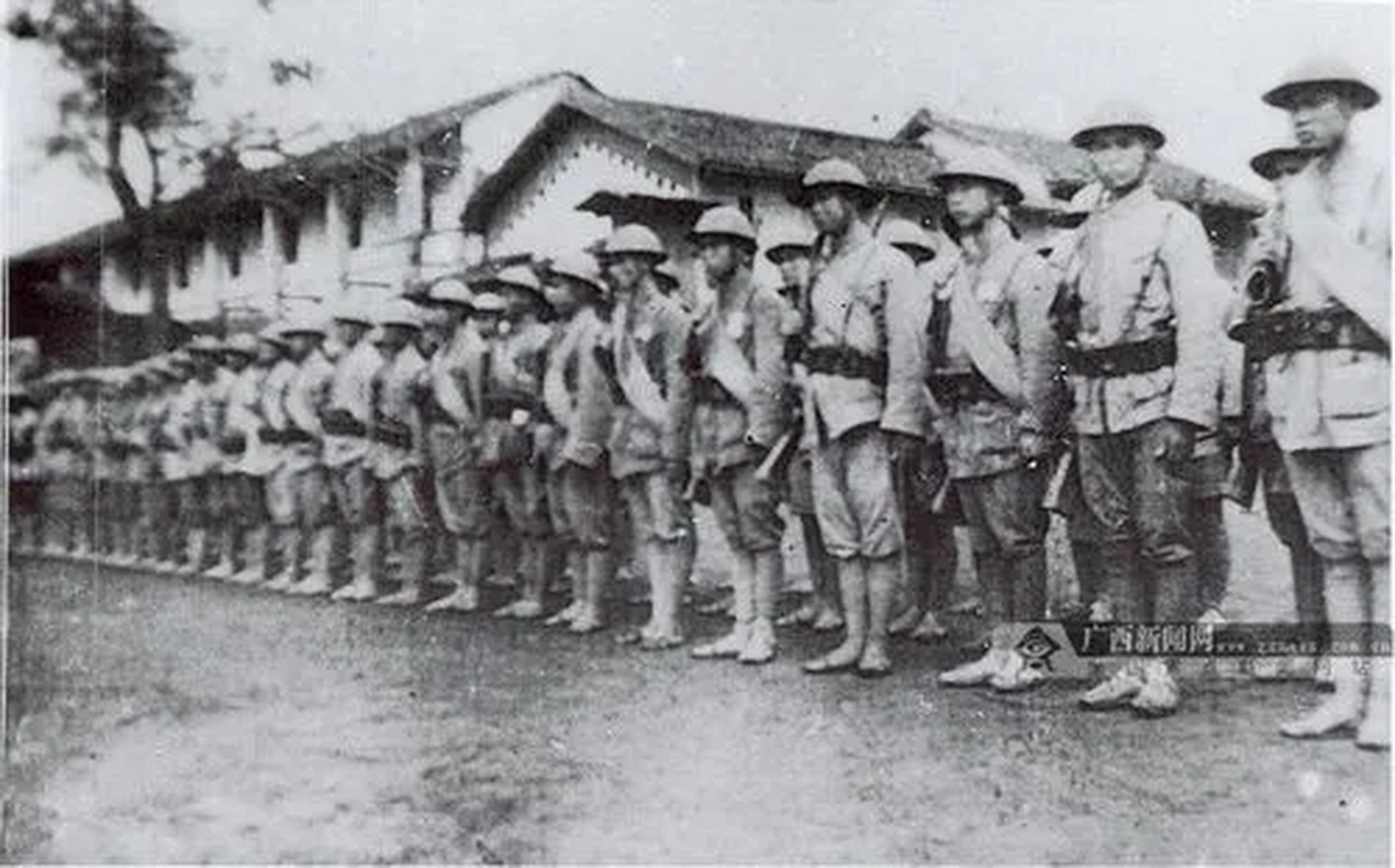 "大人救国,小孩也要救国" 广西抗日救国学生军!平均年龄只有15岁!