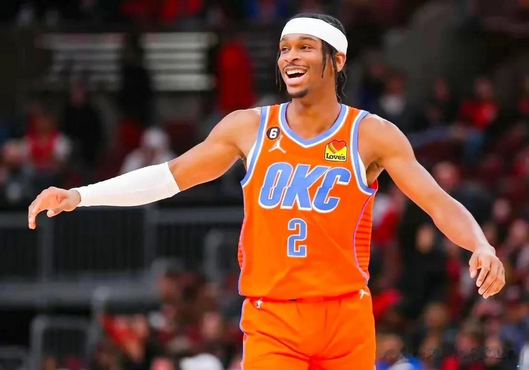 北京时间4月8日nba雷霆队年轻球星亚历山大接受采访表示:"我们现在与