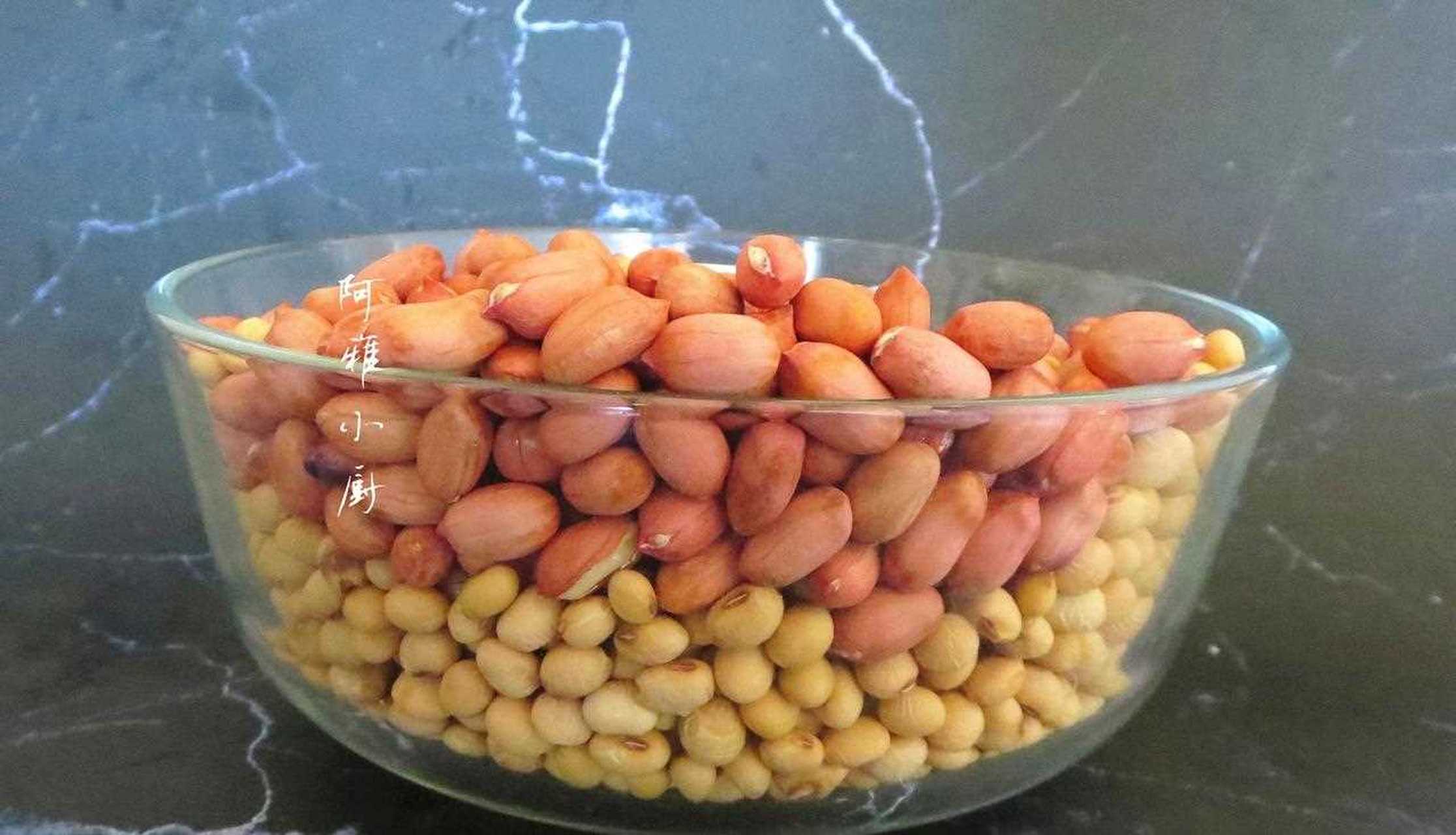 大家好,我是阿雅小厨,今天做了一道非常适合吃的美食,补钙促消化,喜欢