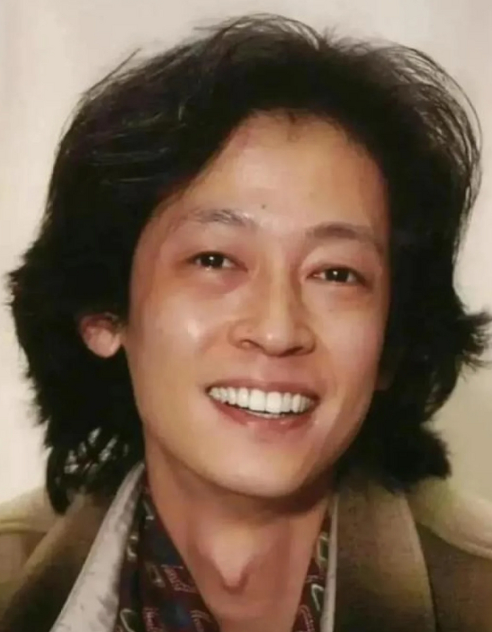 王志文年轻时.难怪那么多的风流史