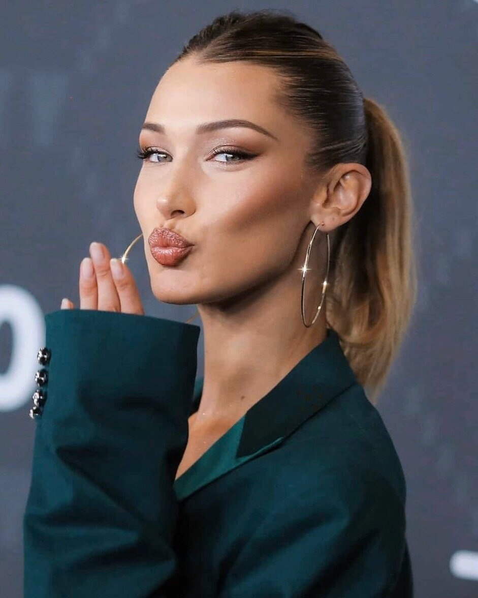 小烟熏欧美妆 小烟熏欧美妆,魅力四溢,深受女性喜爱